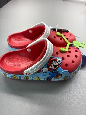 New Limited edition Super Mario Light-Up Crocs Kids Size 13c c13